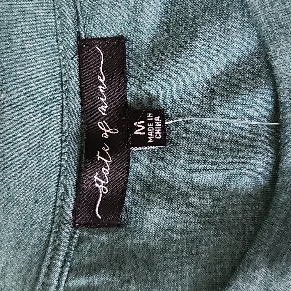 STATE OF MINE WOMAN'S FLEECE TOP - Picture 7 of 8